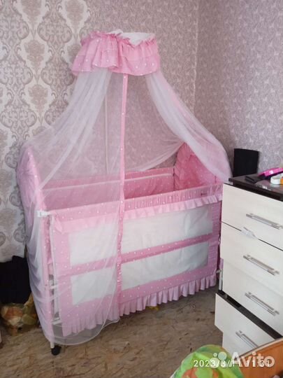 Кровать с балдахином