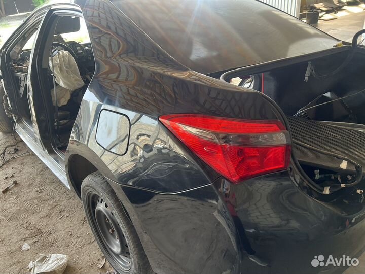 Зеднее левое крыло (четверть) Toyota Corolla E180