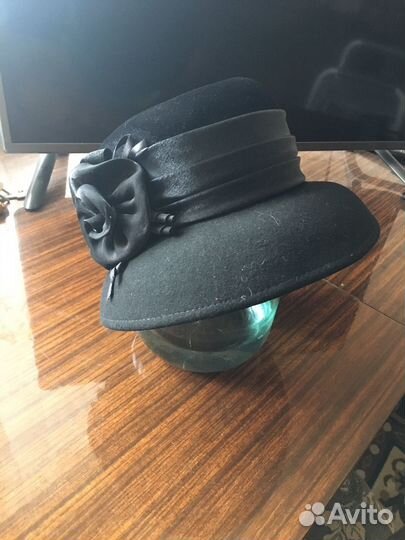 Головные уборы новые