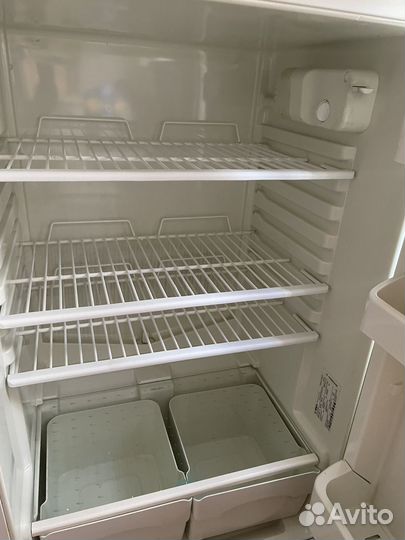 Холодильник stinol