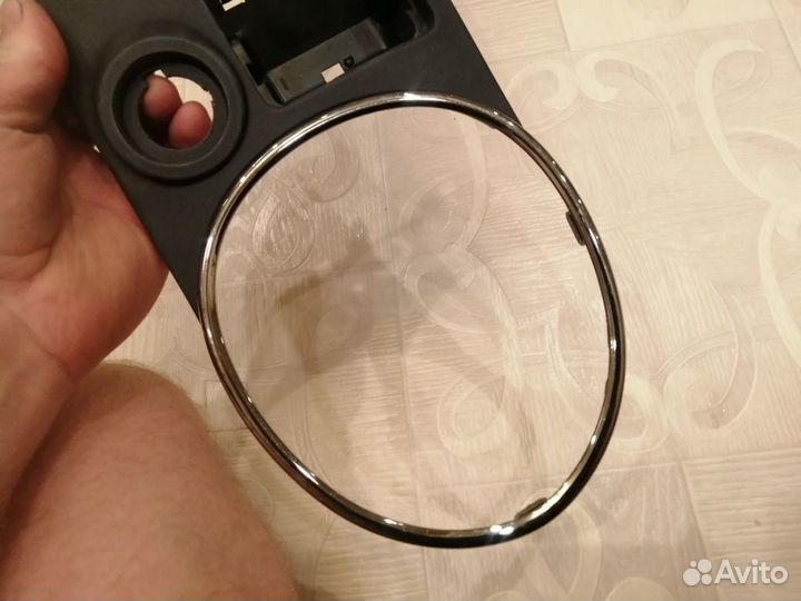 Накладка кулисы кпп Toyota Altezza Lexus IS200