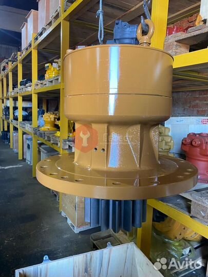 Поворотный редуктор Hyundai R380-9MH 31QA-10142