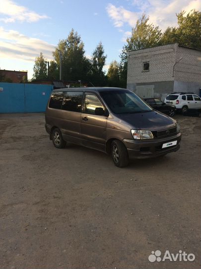 Toyota Lite Ace Noah 2.2 AT, 1997, 395 300 км