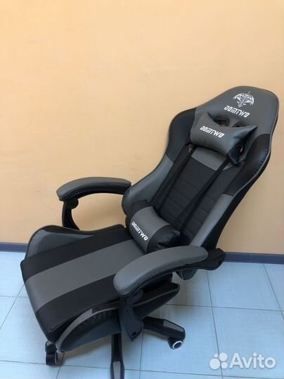 Компьютерное офисное кресло с массажем (новые)