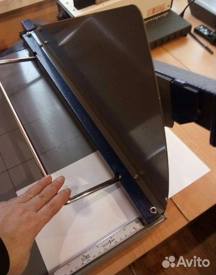 Гильотина для бумаги а3 followers