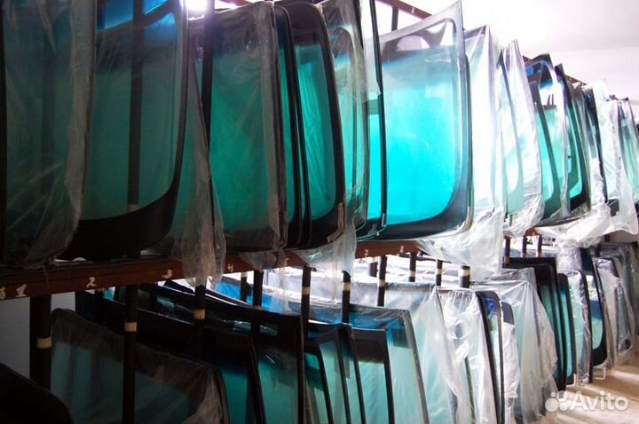 Лобовое стекло Рено Логан Оригинал