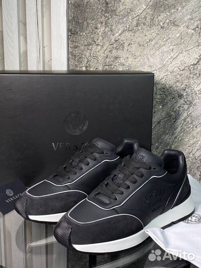 Кроссовки versace
