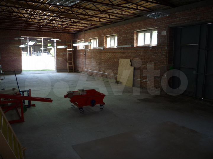 Склад, 140 м²