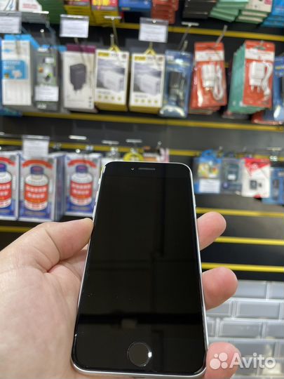 iPhone se 2020 64Gb 94 акб