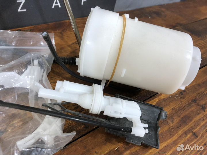 Фильтр топливный Mitsubishi Outlander 3 12-нв Новы