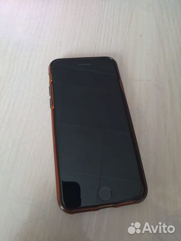 iPhone SE (2020), 64 ГБ