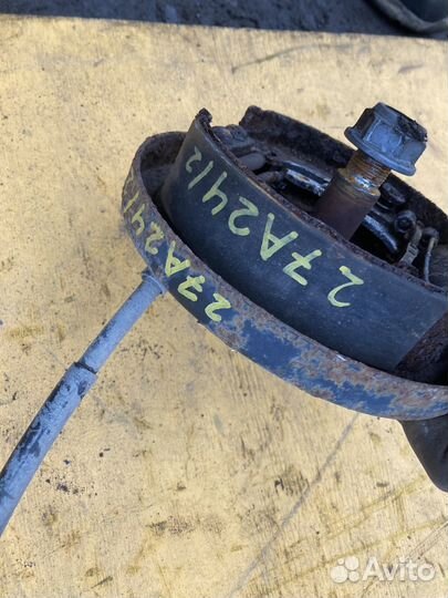 Щит опорный задний правый для Renault Symbol