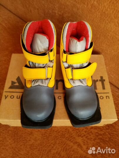 Лыжные ботинки р. 32