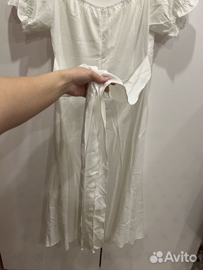 Платье белое 44