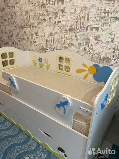 Кровать детская