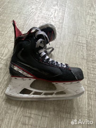 Хоккейные коньки bauer 42 размер