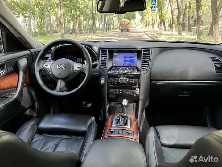 Infiniti QX70 3.7 AT, 2014, 109 000 км