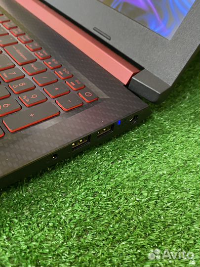 Игровой ноутбук i5/16/512/1050