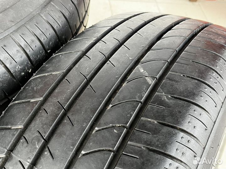 Bridgestone Dueler H/L 33A 235/55 R20