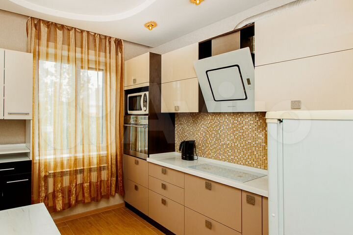 3-к. квартира, 80 м², 3/5 эт.