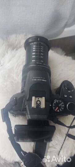Цифровой фотоаппарат Fujifilm FinePix HS25EXR