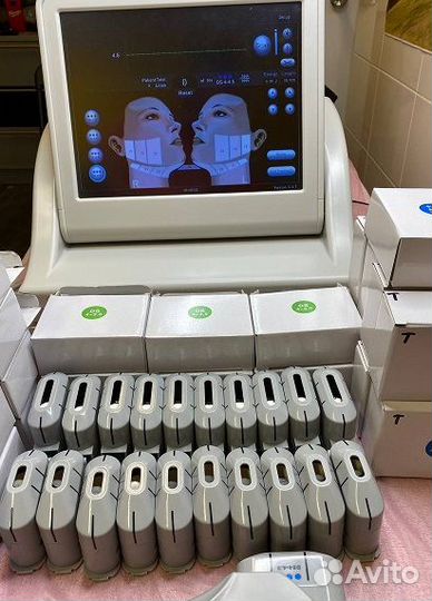 Косметологический аппарат с тумбой Новый