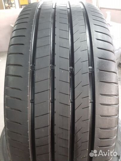 Bridgestone Alenza 001 285/45 R22 110H