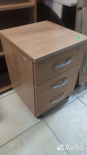 Тумба выкатная