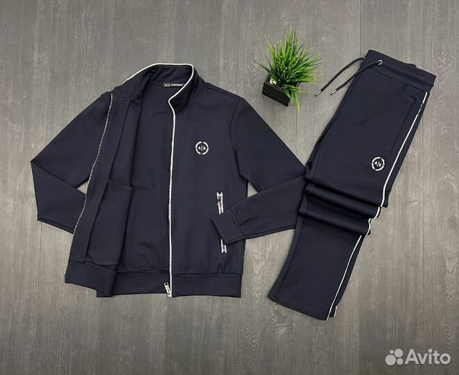 Спортивный костюм
