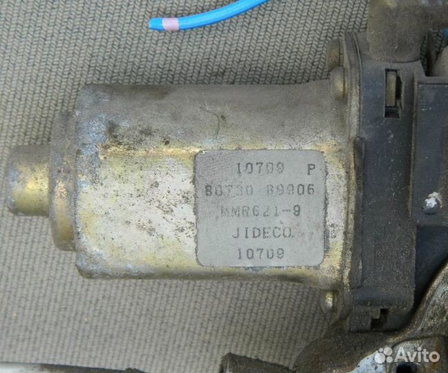 Стеклоподъемник задний правый Maxima A33