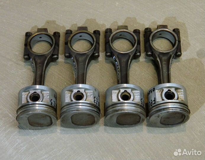 Шатун с поршнем Skoda Felicia 1.3