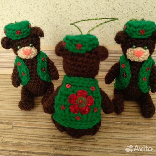 Медведь вязаный