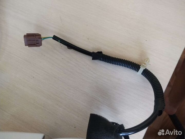 Зеркало Nissan tiida