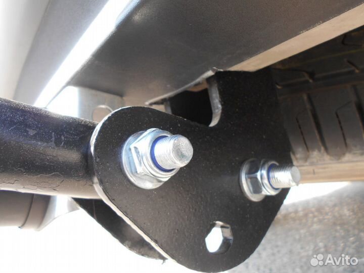 Фаркоп для Hyundai Santa Fe Хендай Санта Фе 2018г