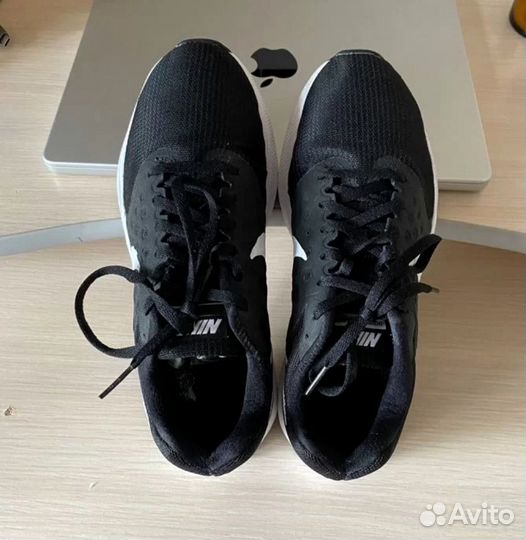 Кроссовки мужские nike 38,5