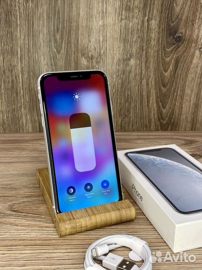 iPhone Xr, 64 ГБ