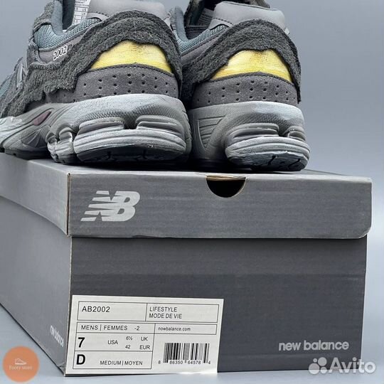 Кроссовки мужские New Balance 2002R «Dark Grey»