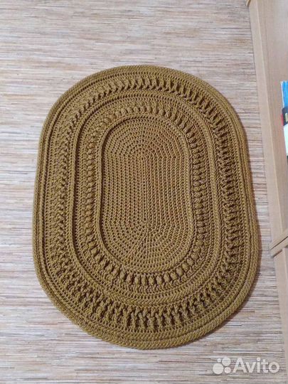 Ковер вязанный ручной работы