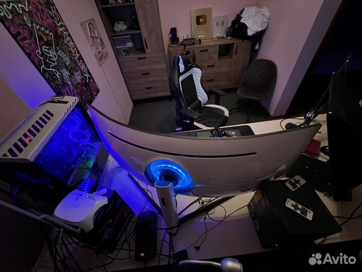 Игровой монитор Samsung Odyssey G9