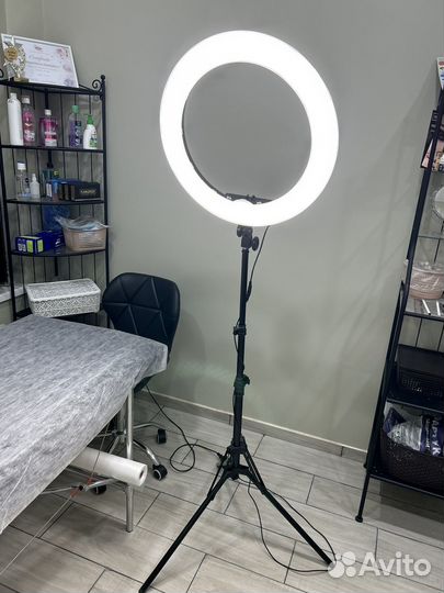 Кольцевая лампа