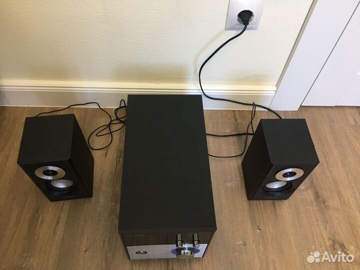 Акустическая система Microlab M-880