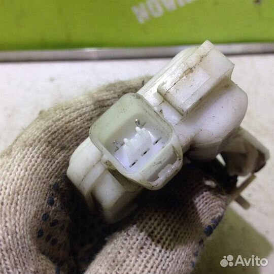 Замок двери задней левой Митсубиси Галант 9