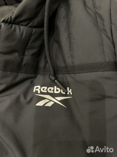 Куртка Reebok. Размер XS