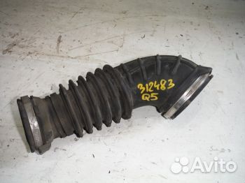 Воздухозаборник двигателя