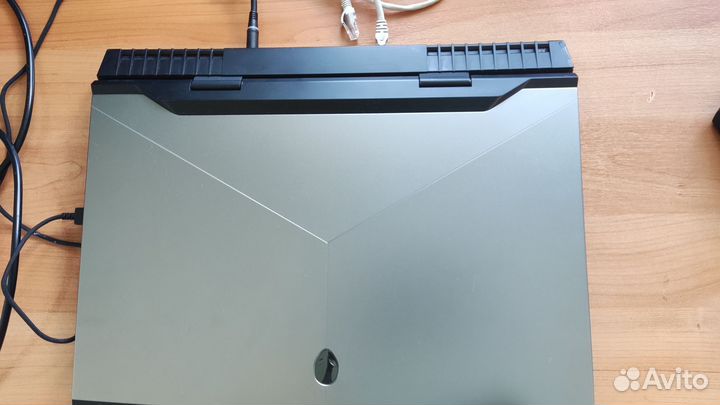 Ноутбук Alienware 17 R5