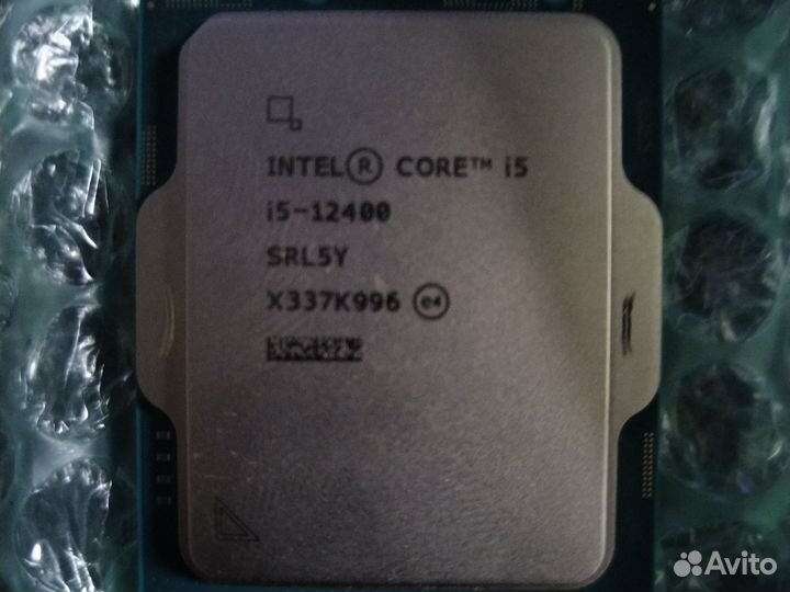 Процессор Intel R core I5. I5-12400