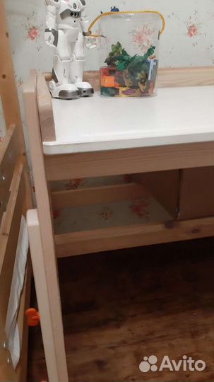Письменный стол IKEA