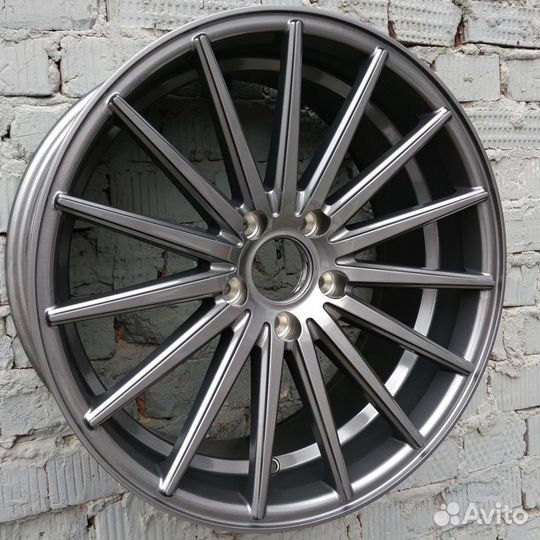 Новые диски Vossen VFS-2 R18 5x112 для Mercedes