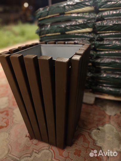 Урна для мусора уличная