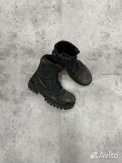 Ботинки Balenciaga Strike Distressed оригинал